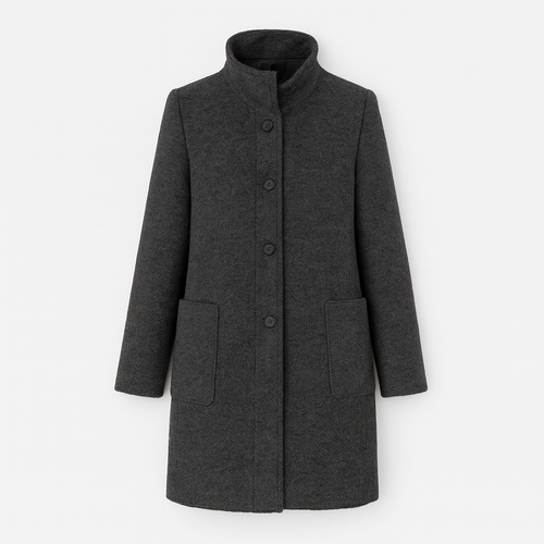 Abrigo de lana con botones frontales, cuello alto y corte estructurado, diseñado para uso diario