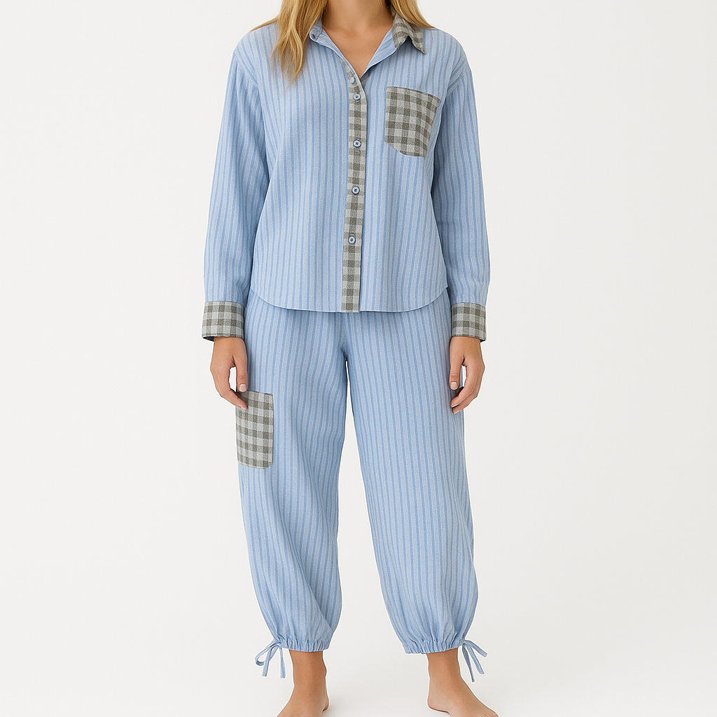 Conjunto lounge de camisa abotonada con rayas, ajuste relajado y textura suave, diseñado para comodidad diaria